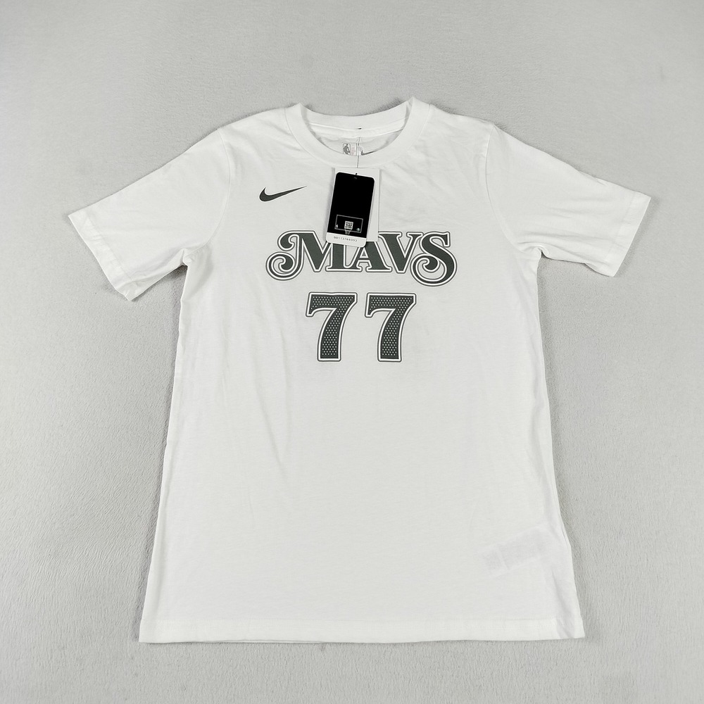 Dallas Mavericks Shirt Mens Medium White NBA Basketball Luka Doncic 77 Nike Tee
